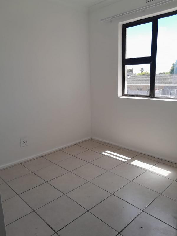 To Let 2 Bedroom Property for Rent in Kenilworth Western Cape